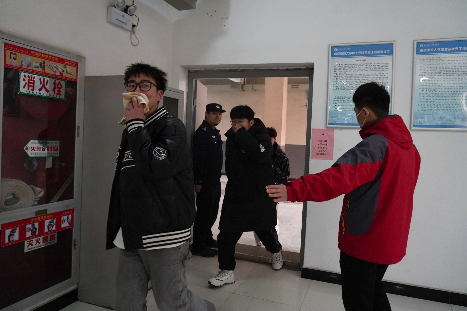 ZUO07002_86297ZUO07002